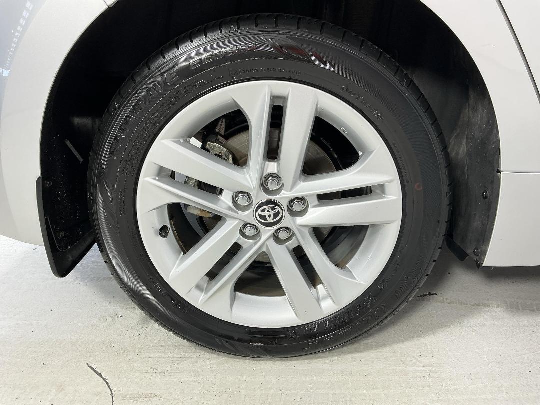 Photo '12' of Toyota Corolla