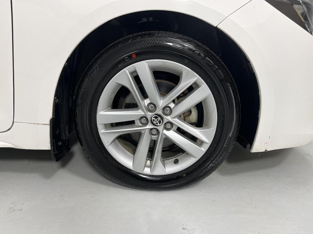 Photo '9' of Toyota Corolla Photo '9' of Toyota Corolla