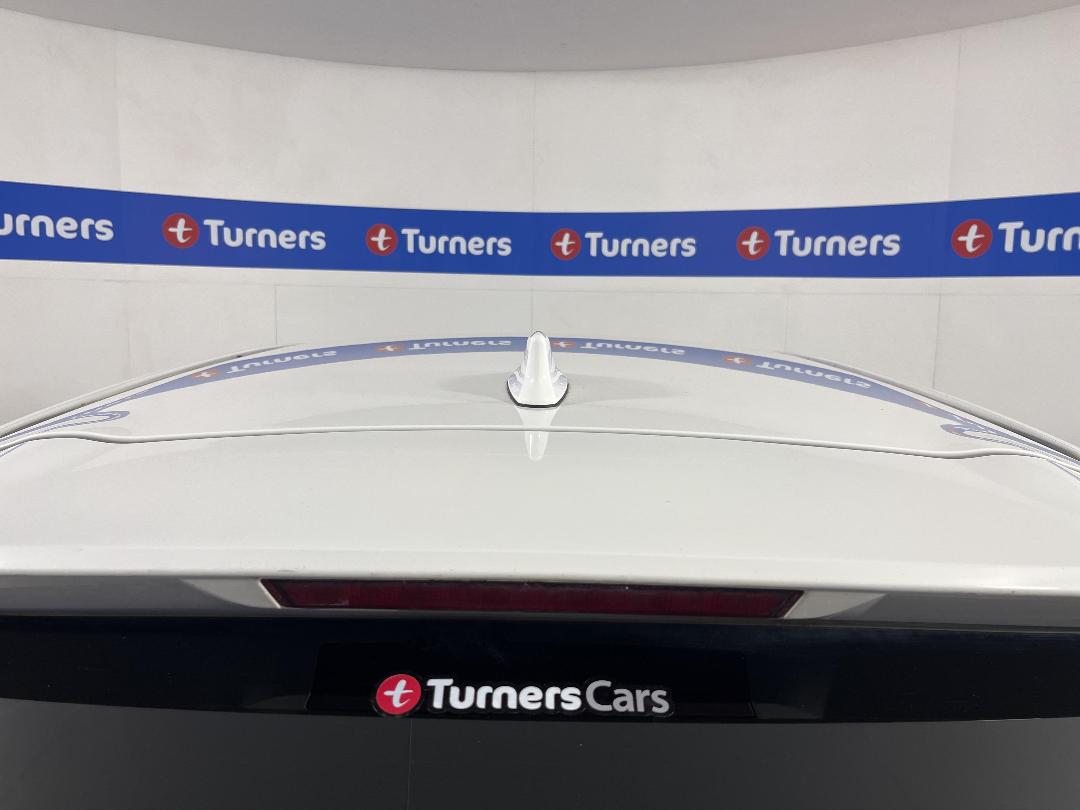 Photo '26' of Toyota Corolla Photo '26' of Toyota Corolla