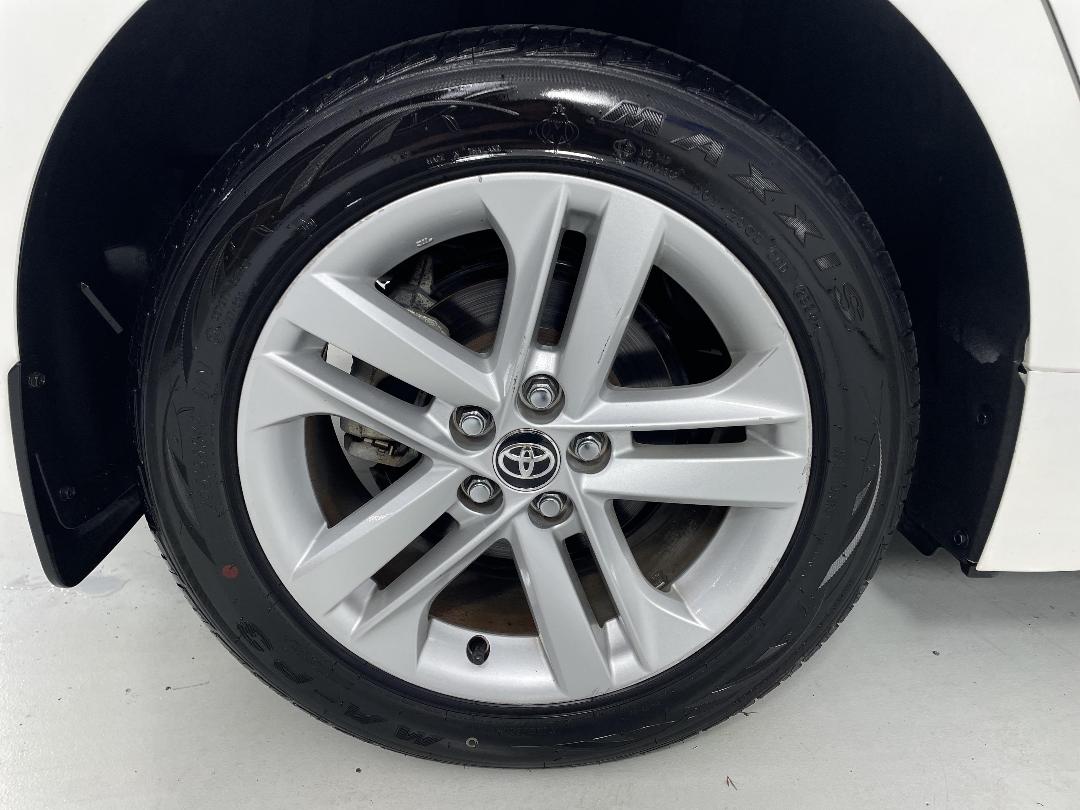 Photo '12' of Toyota Corolla Photo '12' of Toyota Corolla