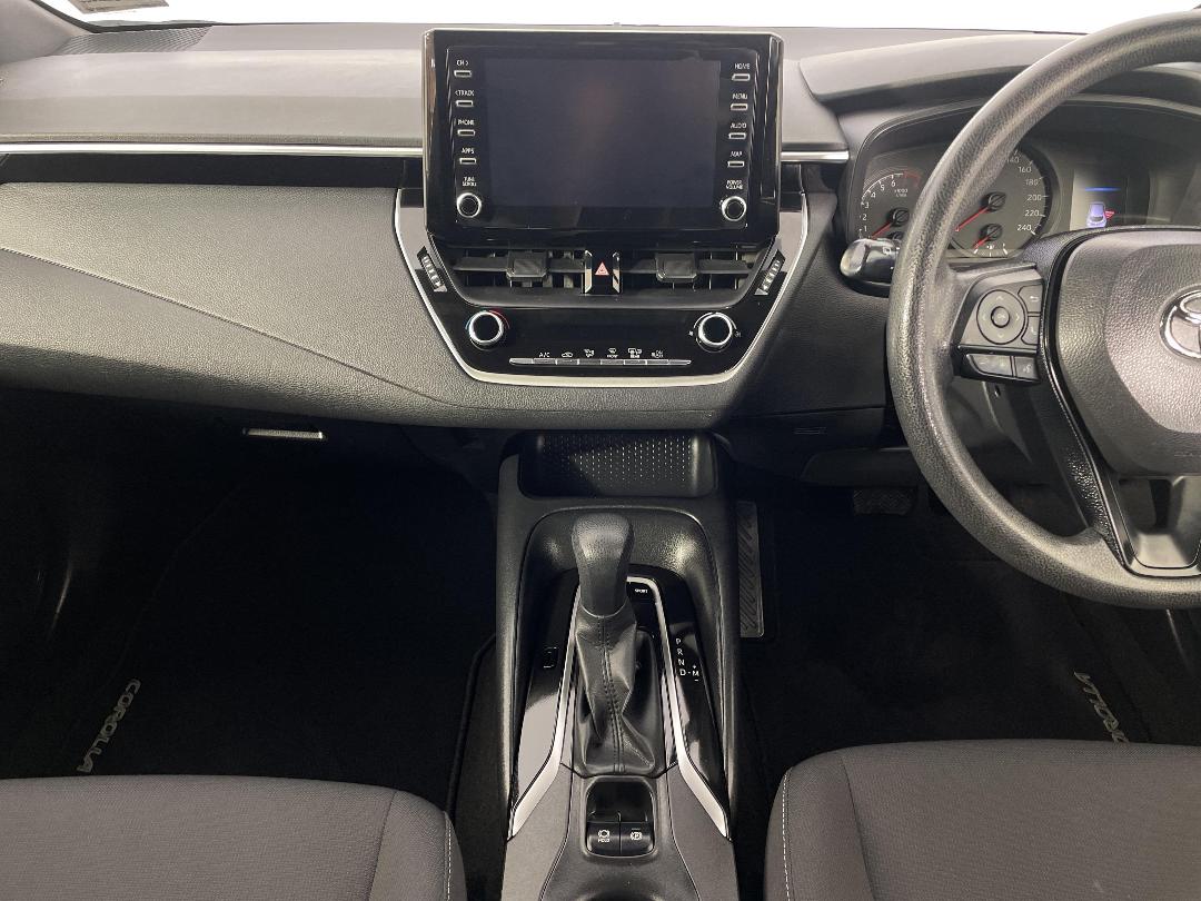 Photo '18' of Toyota Corolla Photo '18' of Toyota Corolla