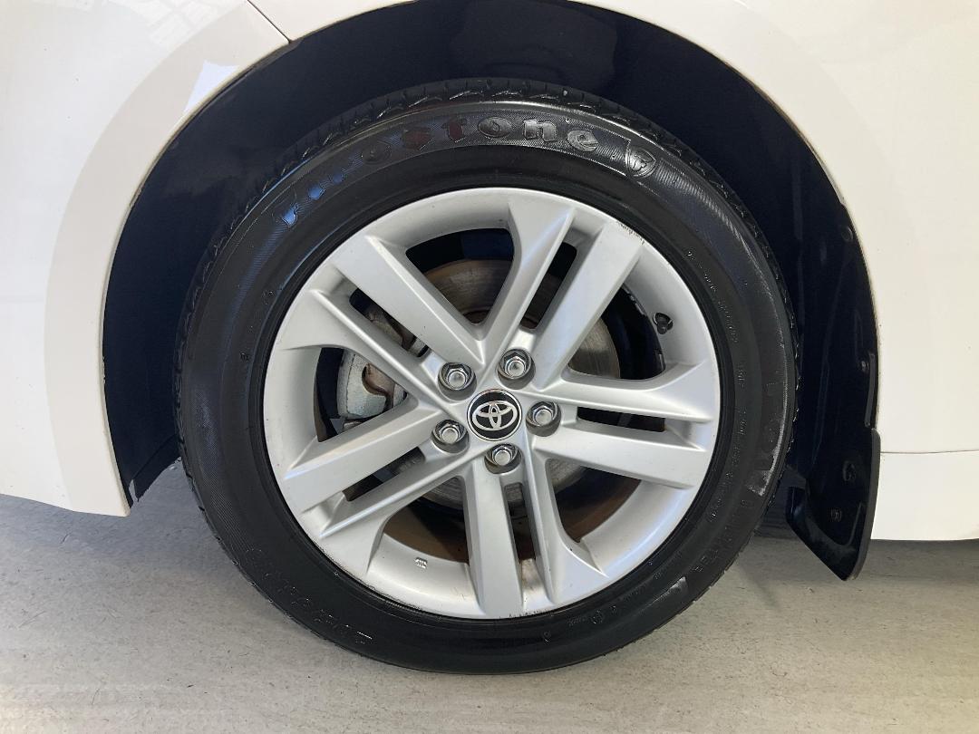 Photo '10' of Toyota Corolla