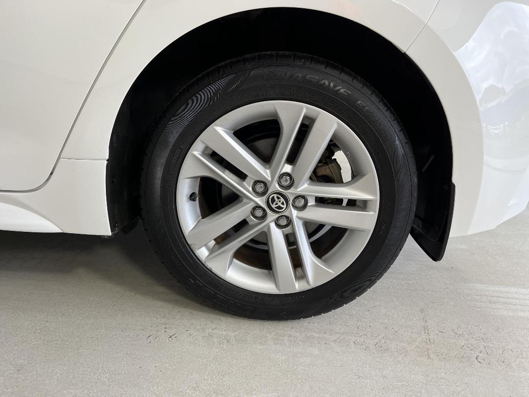 Photo '11' of Toyota Corolla