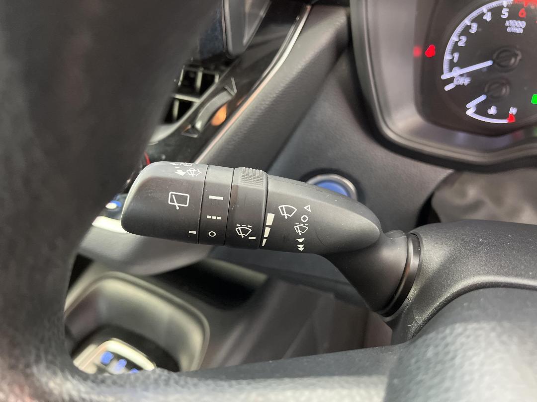 Photo '28' of Toyota Corolla