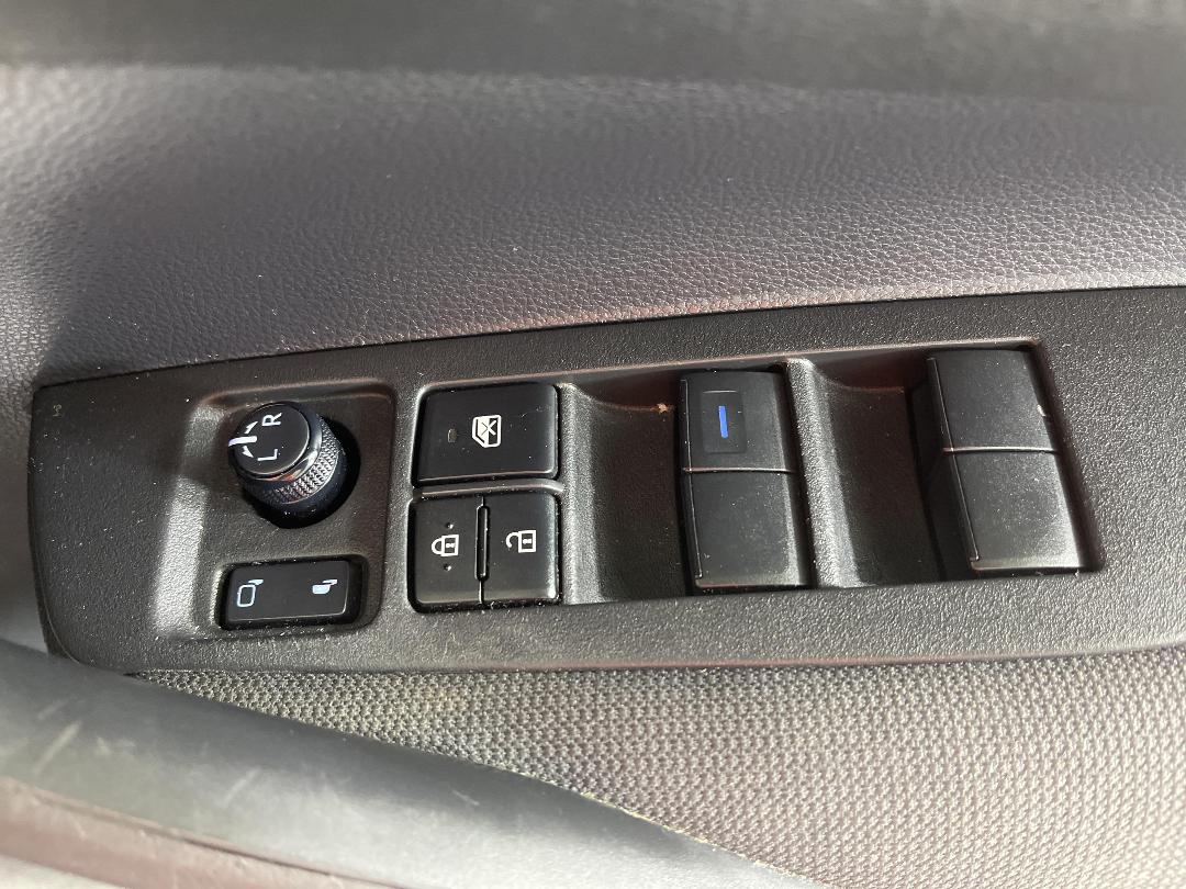 Photo '24' of Toyota Corolla