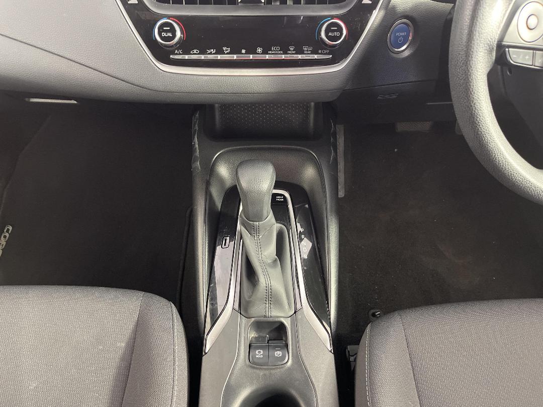 Photo '18' of Toyota Corolla Photo '18' of Toyota Corolla