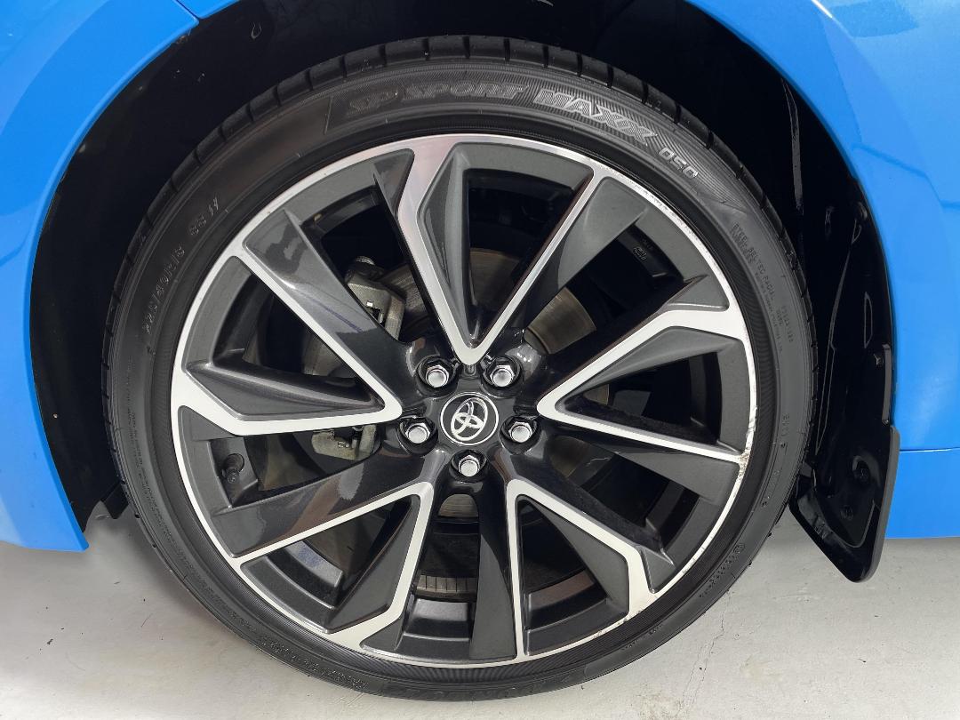 Photo '10' of Toyota Corolla