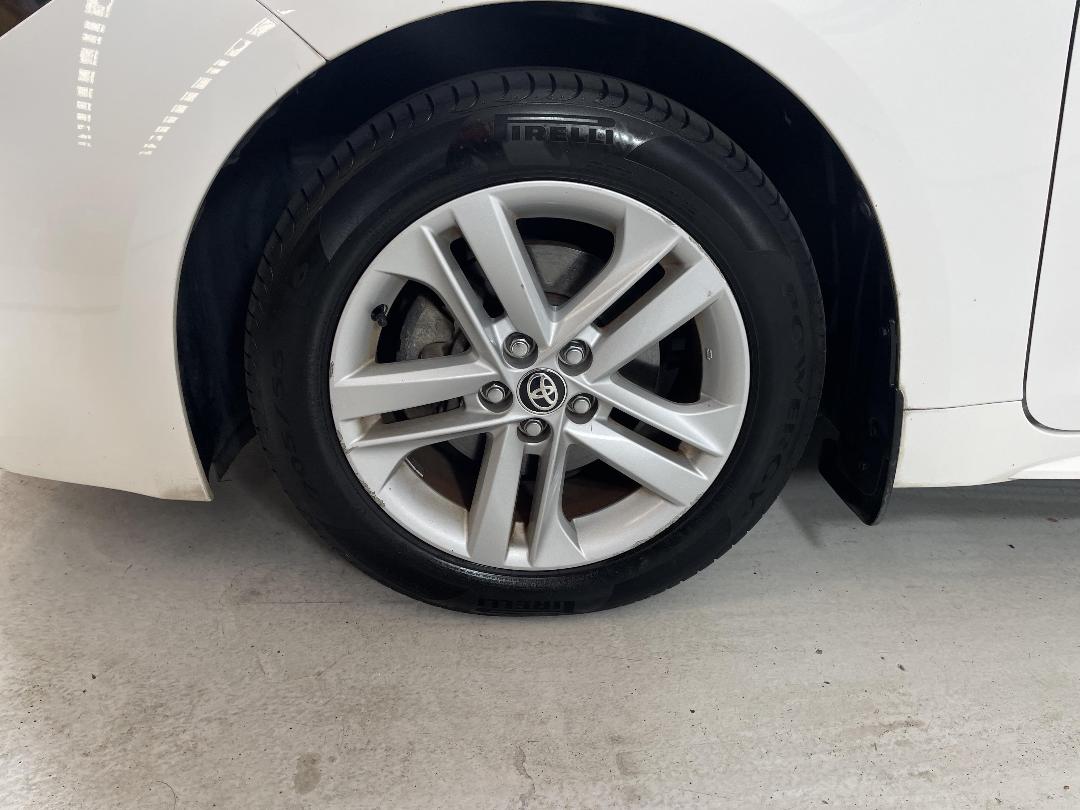 Photo '10' of Toyota Corolla