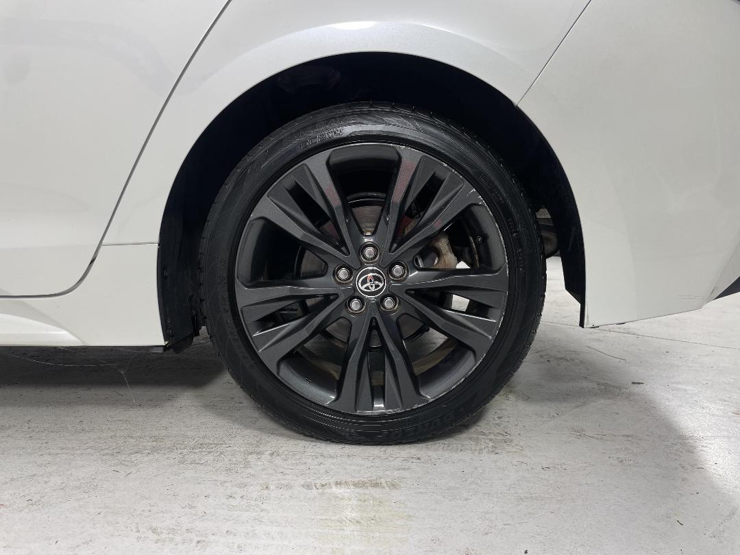 Photo '11' of Toyota Corolla