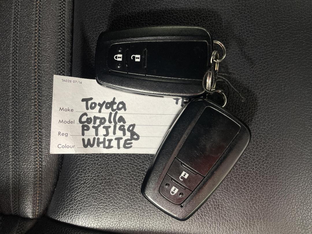 Photo '22' of Toyota Corolla