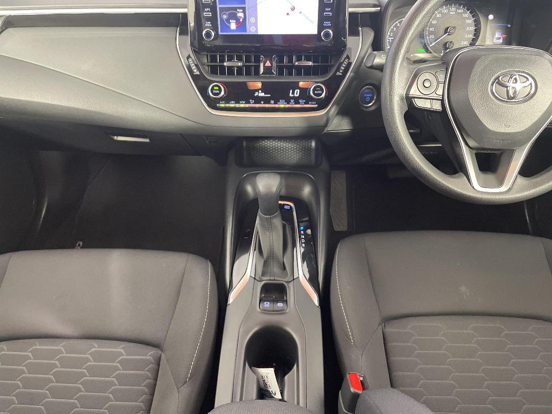 Photo '18' of Toyota Corolla