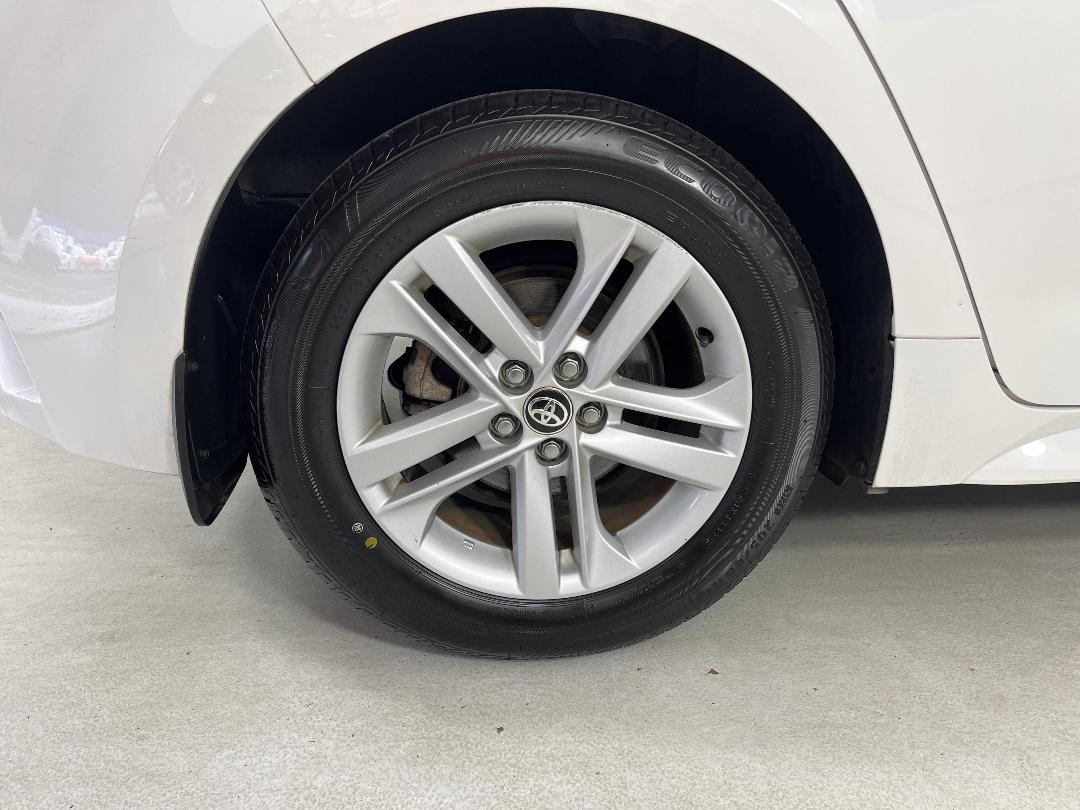 Photo '12' of Toyota Corolla Photo '12' of Toyota Corolla