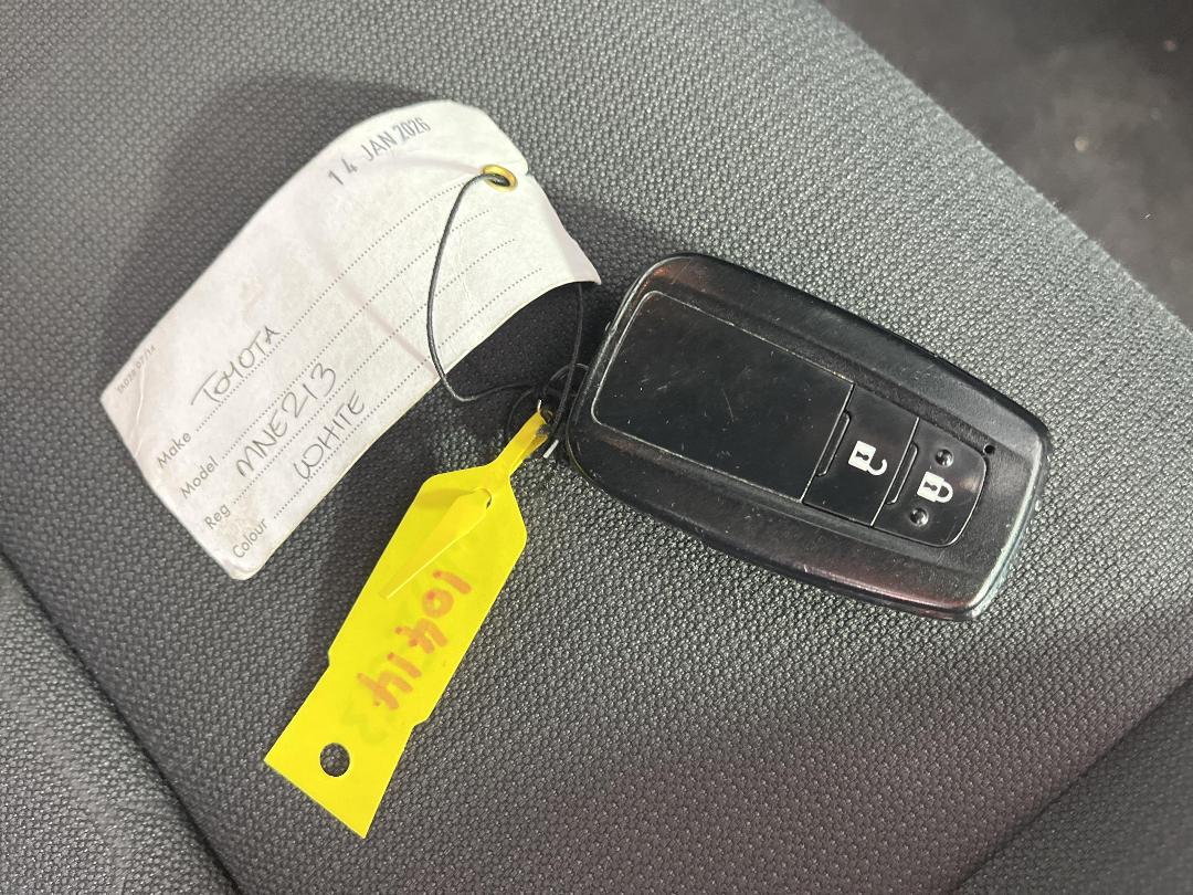 Photo '22' of Toyota Corolla Photo '22' of Toyota Corolla