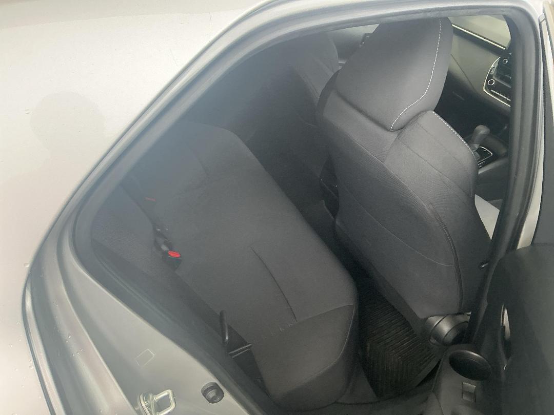 Photo '18' of Toyota Corolla GX