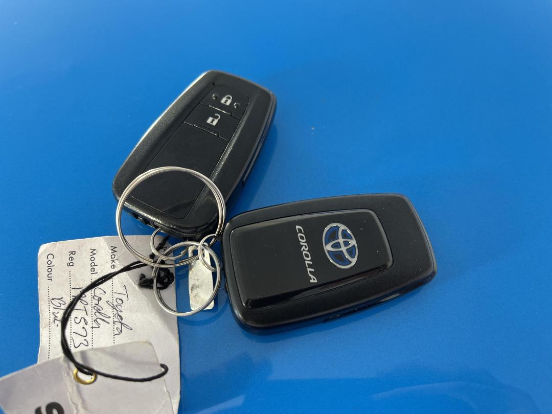 Photo '22' of Toyota Corolla