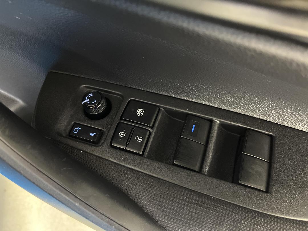 Photo '23' of Toyota Corolla