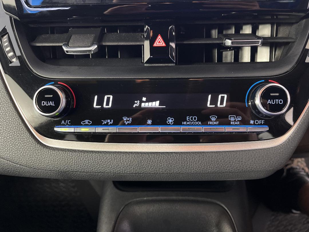 Photo '28' of Toyota Corolla