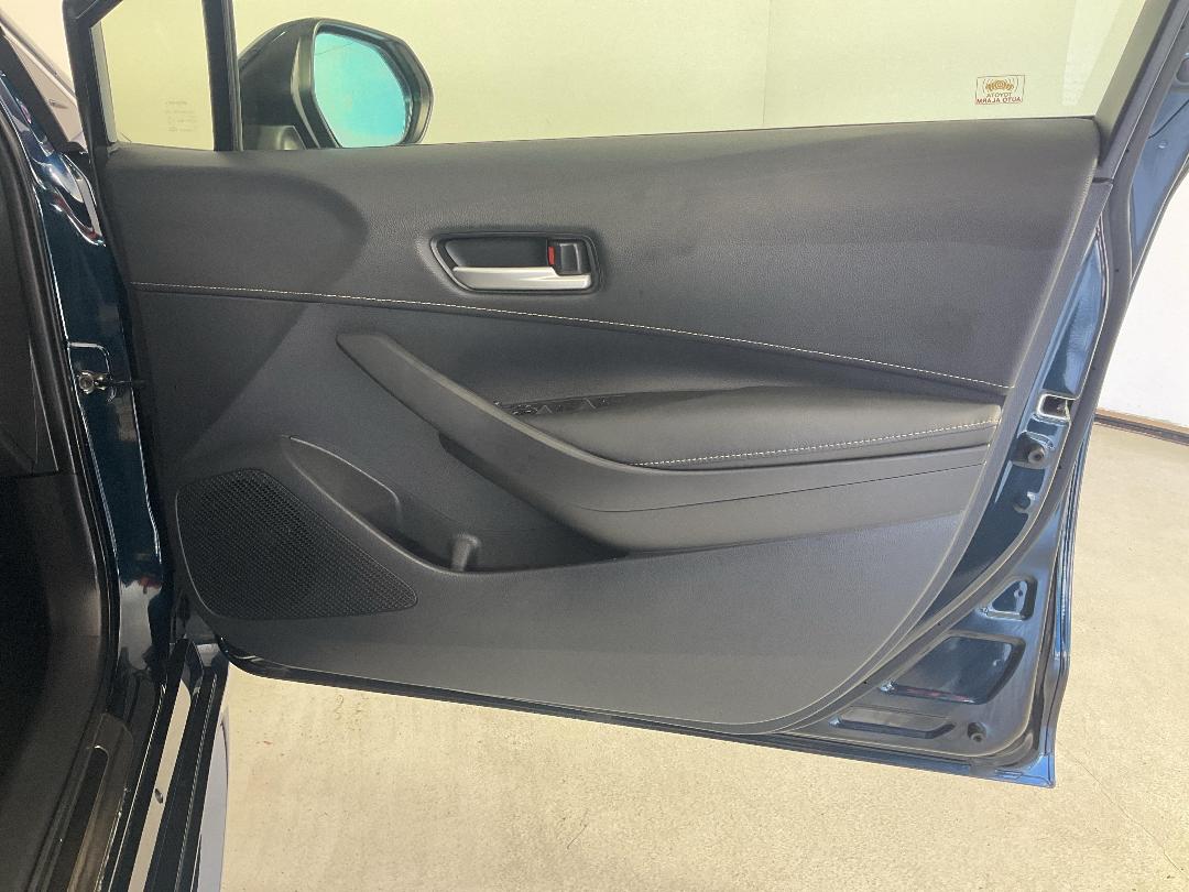 Photo '15' of Toyota Corolla Photo '15' of Toyota Corolla