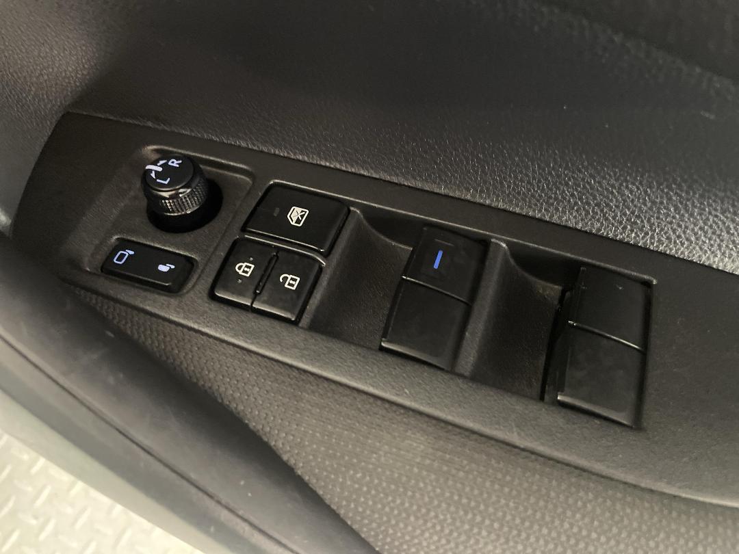 Photo '23' of Toyota Corolla