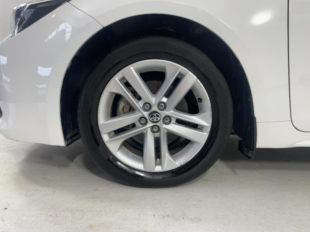 Photo '10' of Toyota Corolla Photo '10' of Toyota Corolla