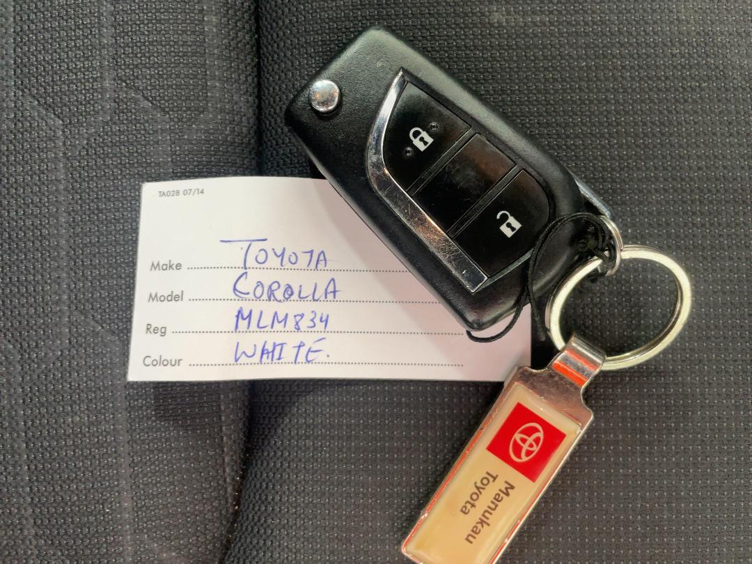 Photo '22' of Toyota Corolla Photo '22' of Toyota Corolla