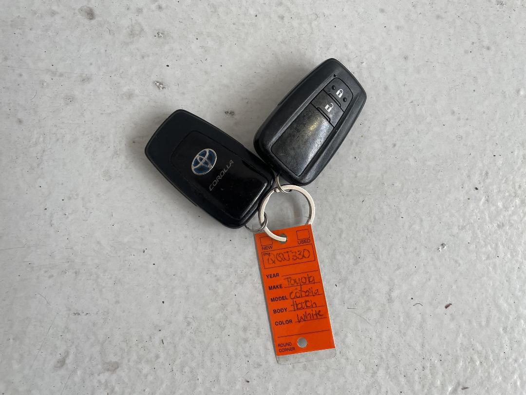 Photo '22' of Toyota Corolla