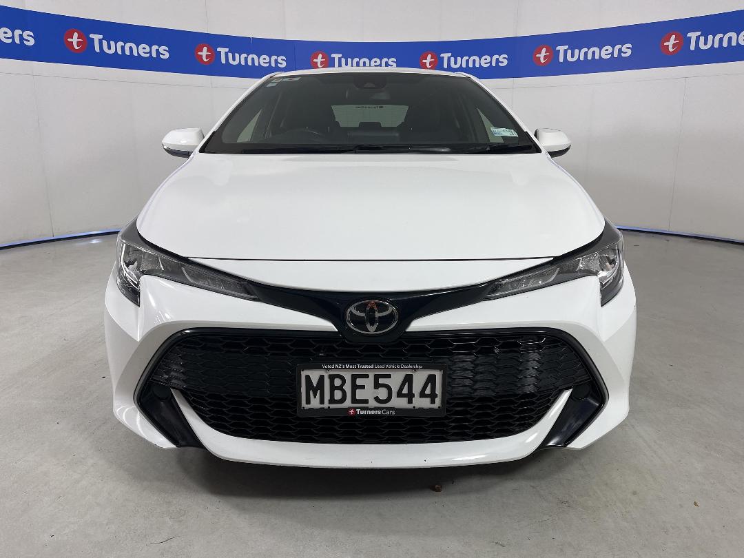 Photo '2' of Toyota Corolla Photo '2' of Toyota Corolla