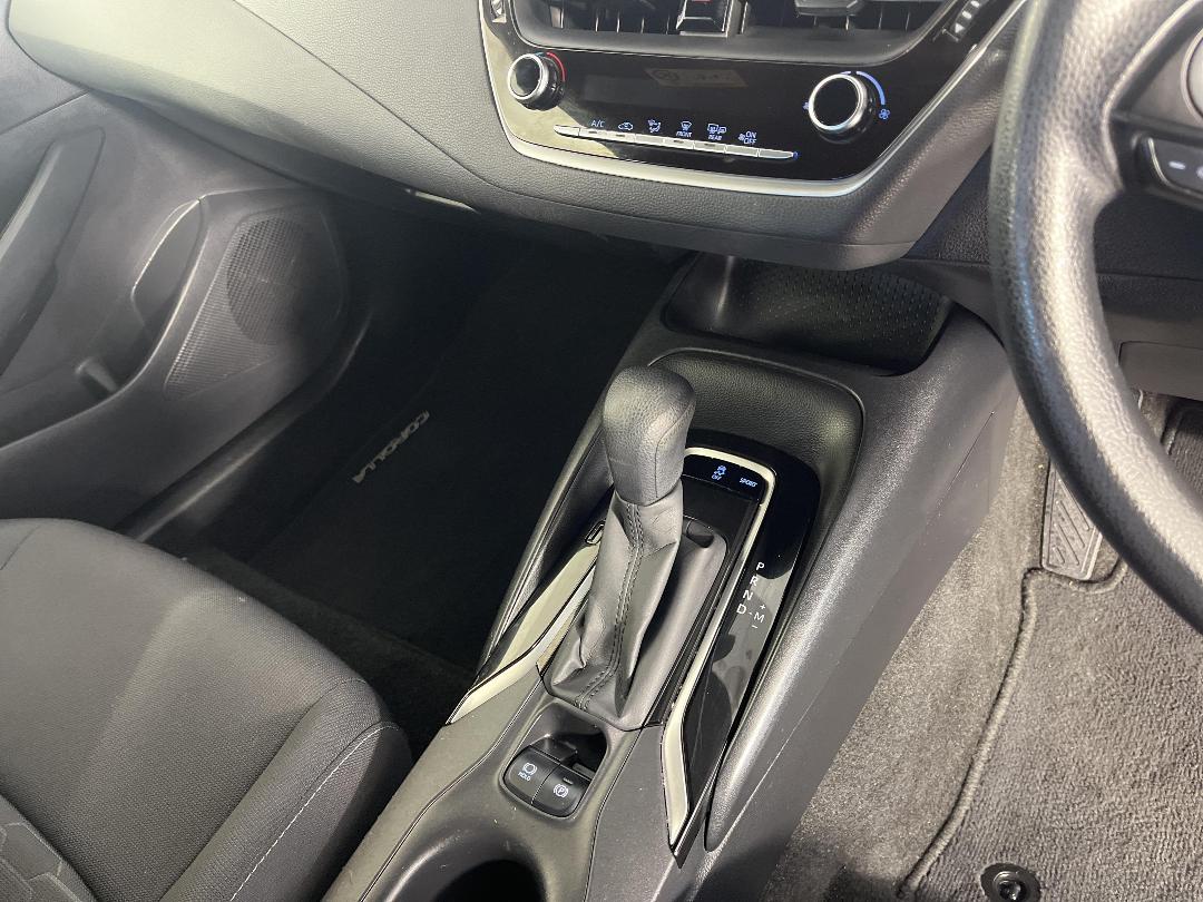 Photo '18' of Toyota Corolla Photo '18' of Toyota Corolla