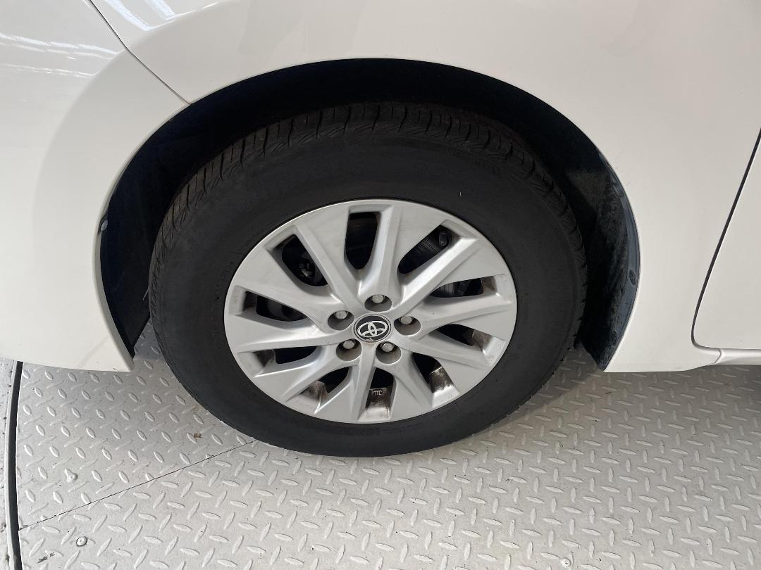 Photo '10' of Toyota Corolla