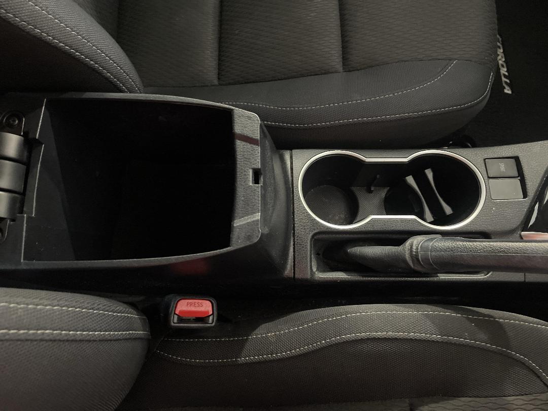 Photo '33' of Toyota Corolla