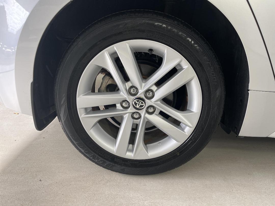 Photo '12' of Toyota Corolla Photo '12' of Toyota Corolla