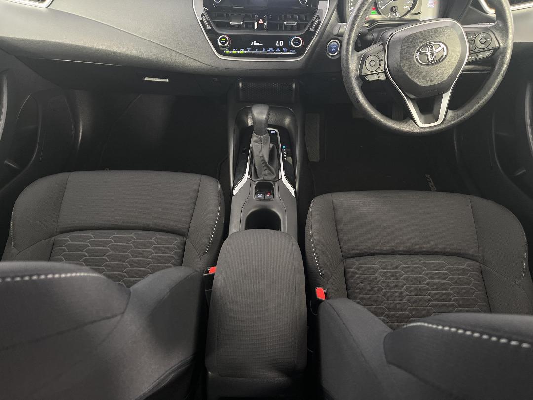 Photo '18' of Toyota Corolla Photo '18' of Toyota Corolla