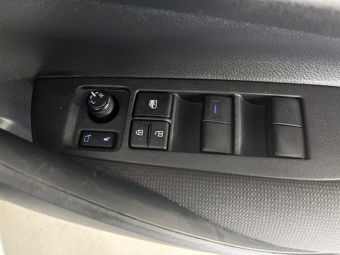 Photo '24' of Toyota Corolla Photo '24' of Toyota Corolla