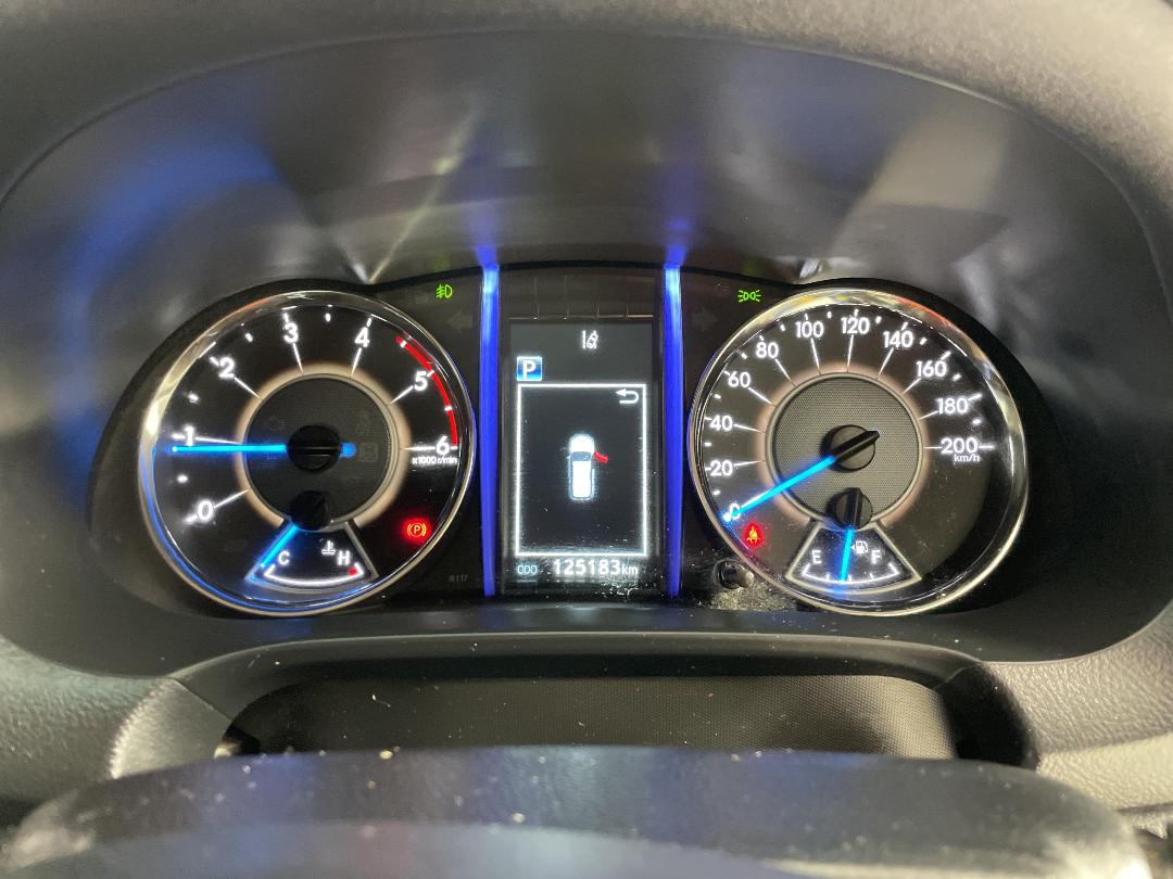 Photo '21' of Toyota Fortuner