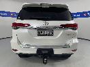 Thumbnail '6' of Toyota Fortuner