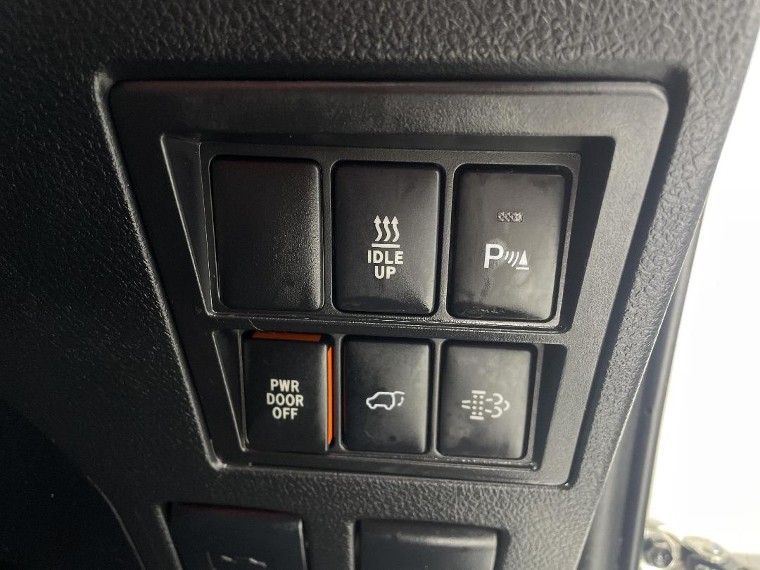 Photo '25' of Toyota Fortuner