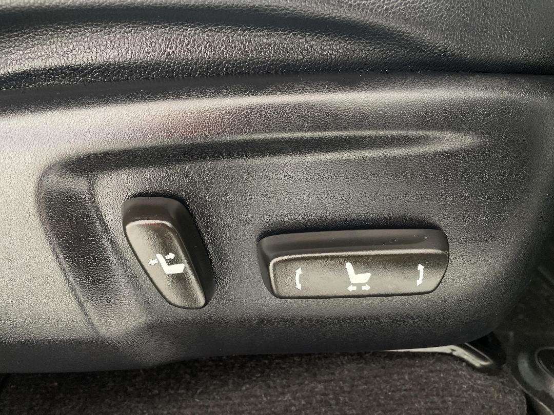 Photo '23' of Toyota Fortuner