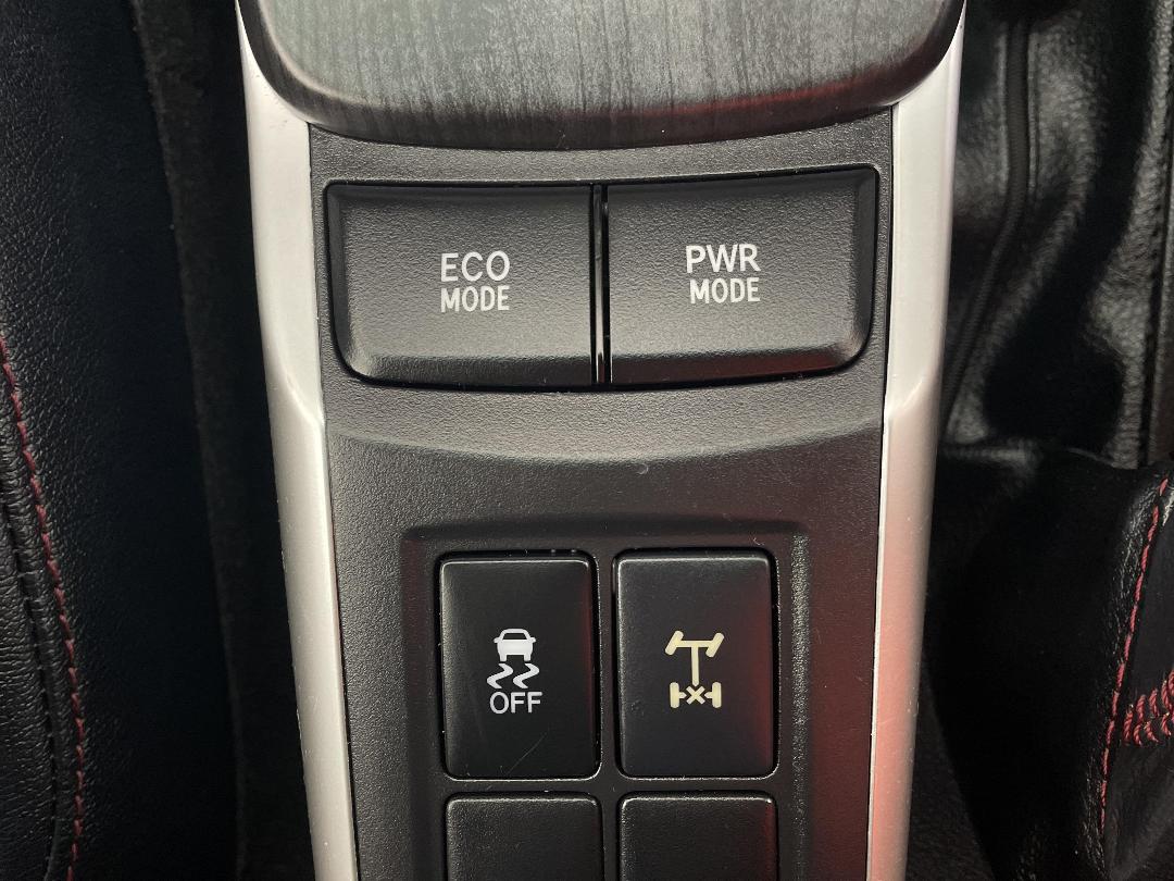 Photo '29' of Toyota Fortuner