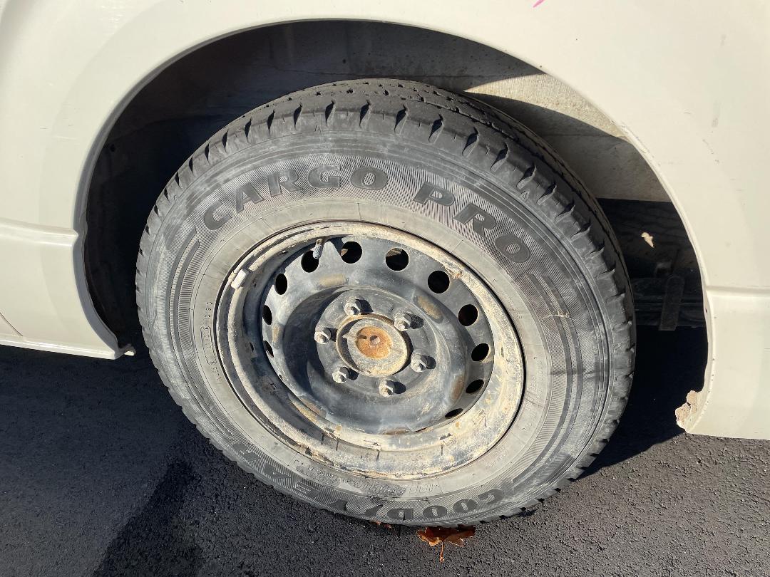 Photo '11' of Toyota Hiace