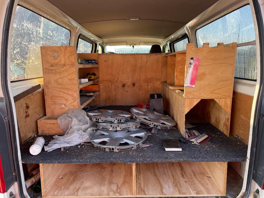 Photo '12' of Toyota Hiace