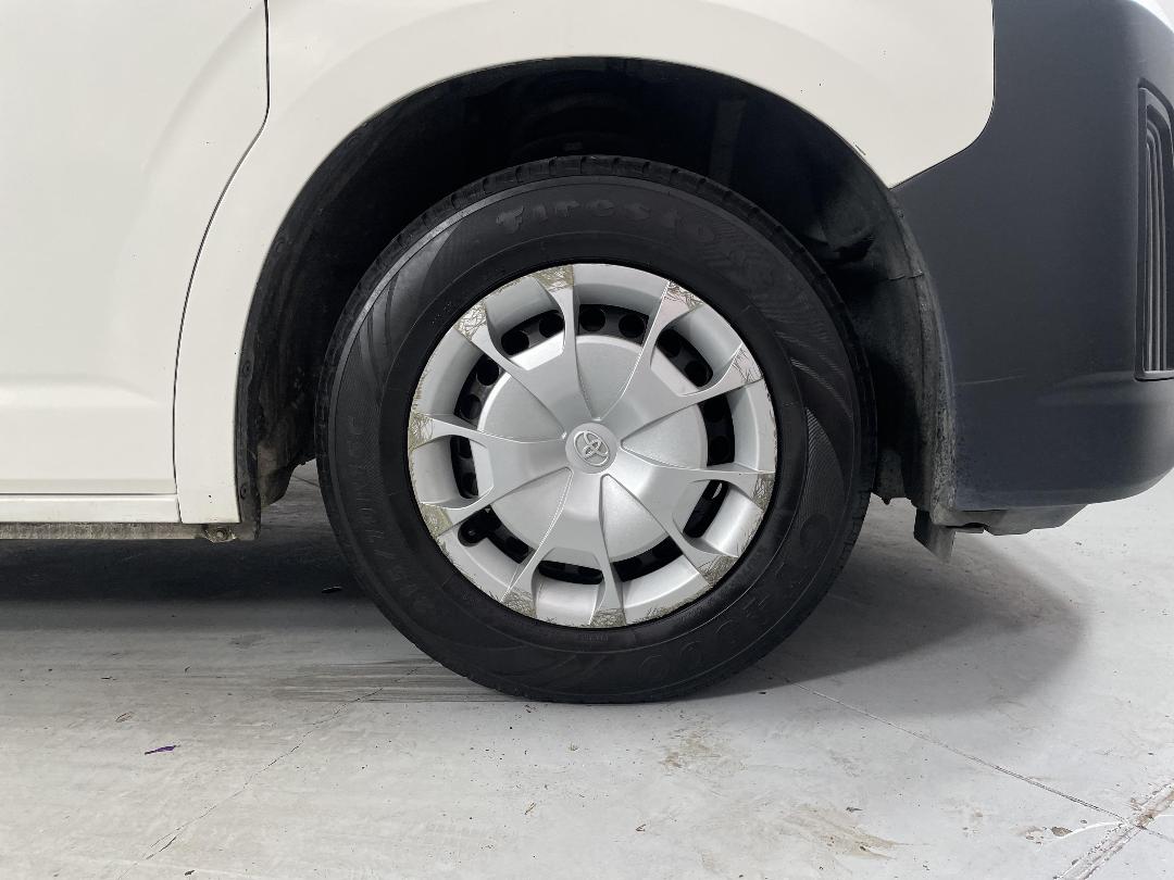 Photo '9' of Toyota Hiace Photo '9' of Toyota Hiace