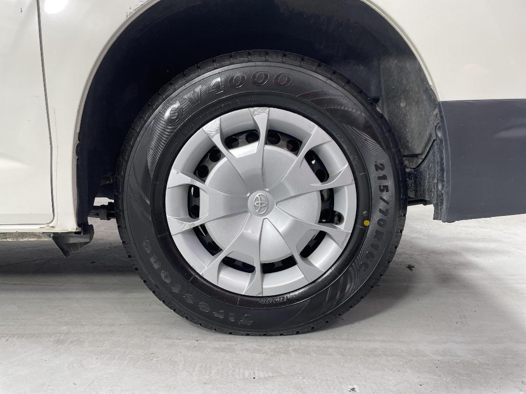 Photo '11' of Toyota Hiace Photo '11' of Toyota Hiace