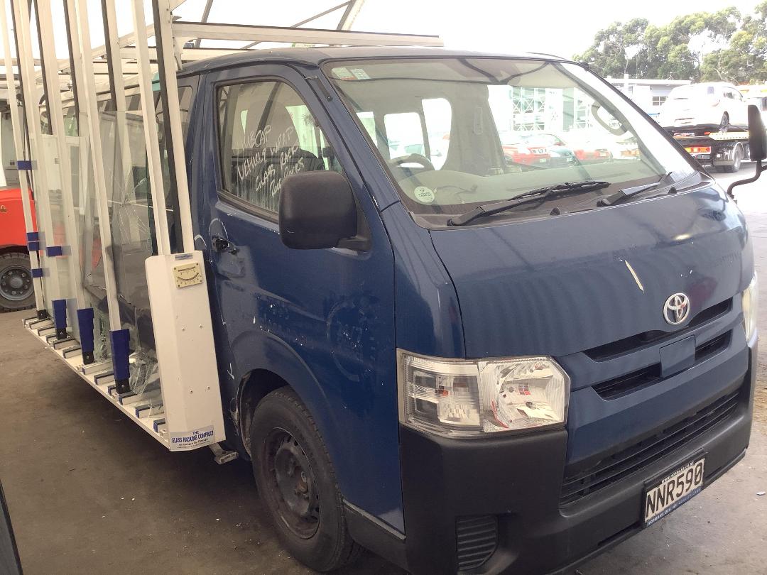 Photo '2' of Toyota Hiace Photo '2' of Toyota Hiace