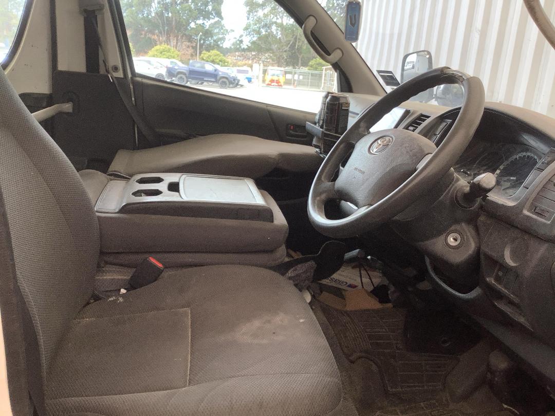 Photo '11' of Toyota Hiace Photo '11' of Toyota Hiace