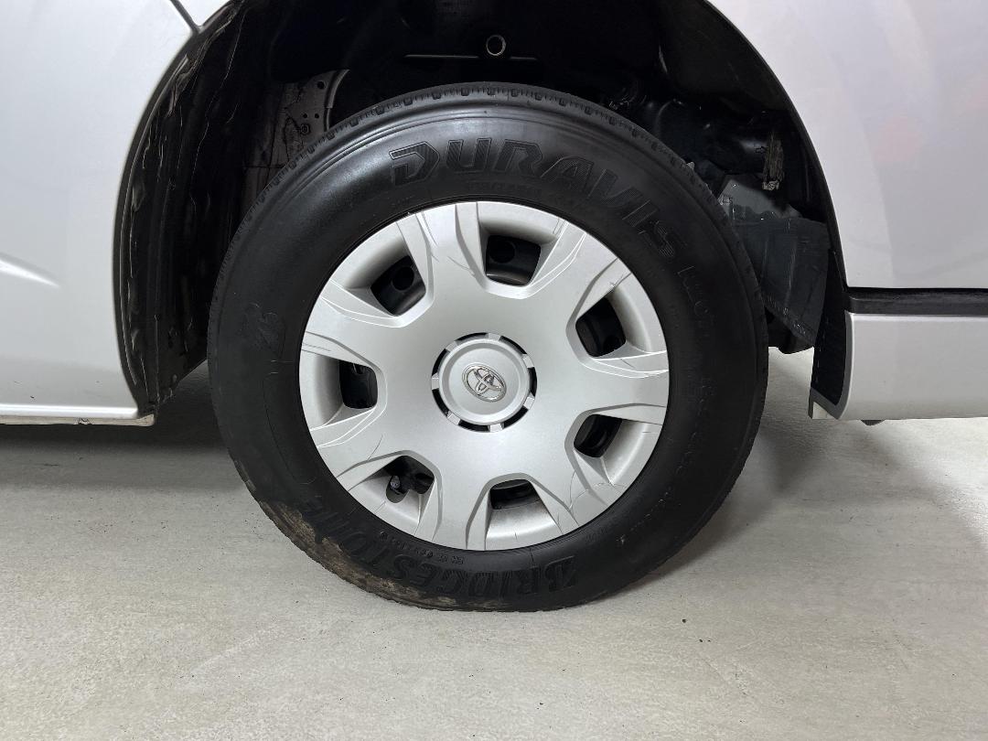 Photo '9' of Toyota Hiace