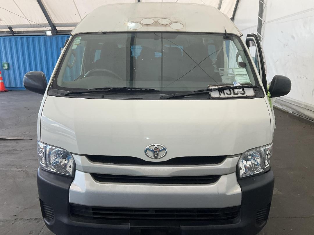 Photo '2' of Toyota Hiace Minibus TD Photo '2' of Toyota Hiace Minibus TD