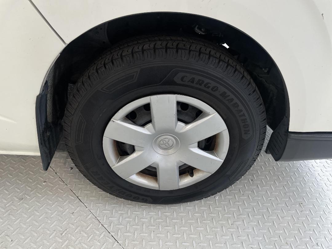 Photo '9' of Toyota Hiace Photo '9' of Toyota Hiace