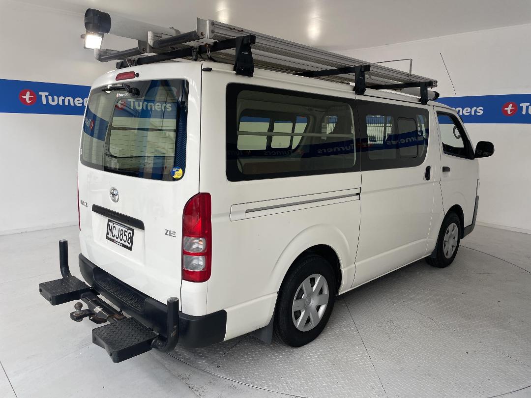 Photo '7' of Toyota Hiace Photo '7' of Toyota Hiace