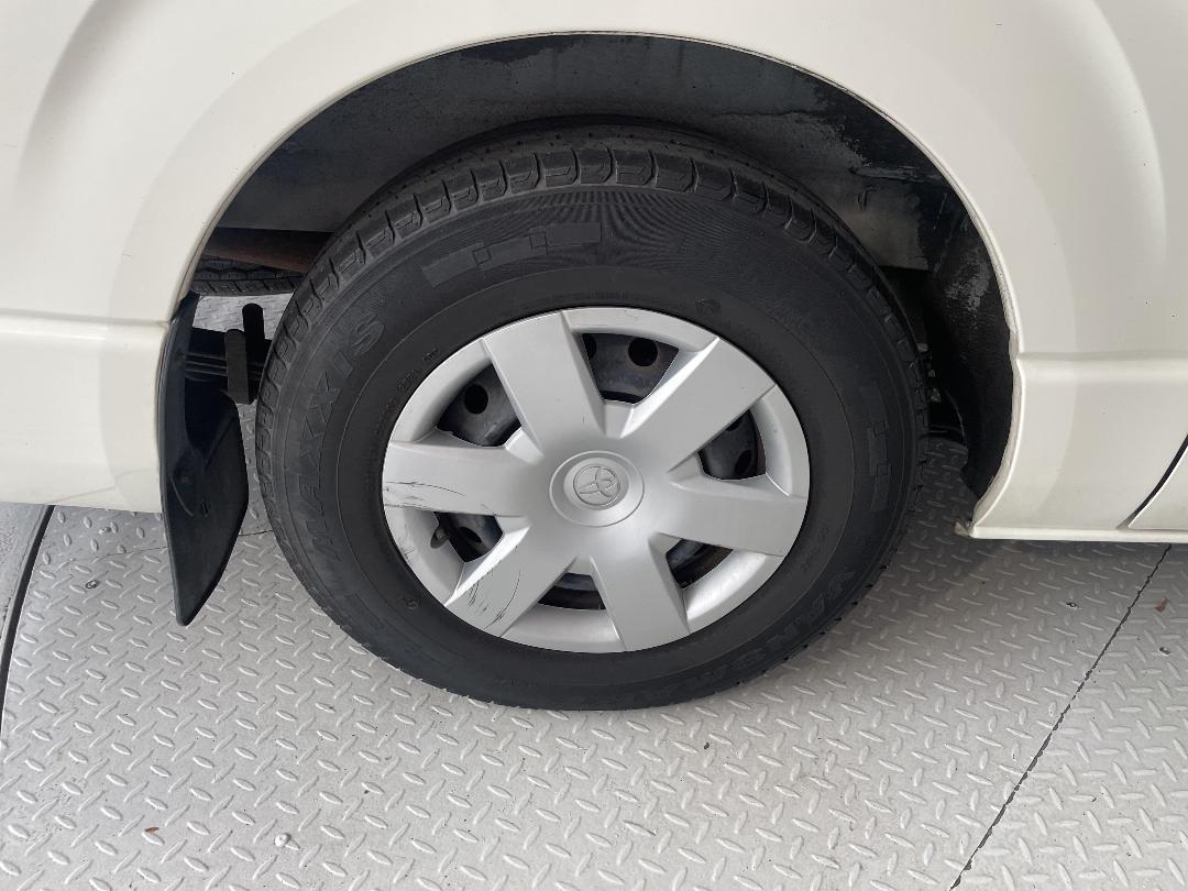 Photo '12' of Toyota Hiace Photo '12' of Toyota Hiace