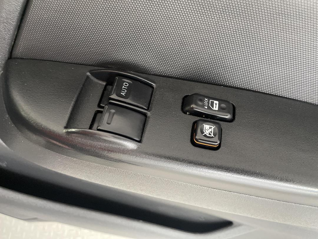 Photo '22' of Toyota Hiace Photo '22' of Toyota Hiace